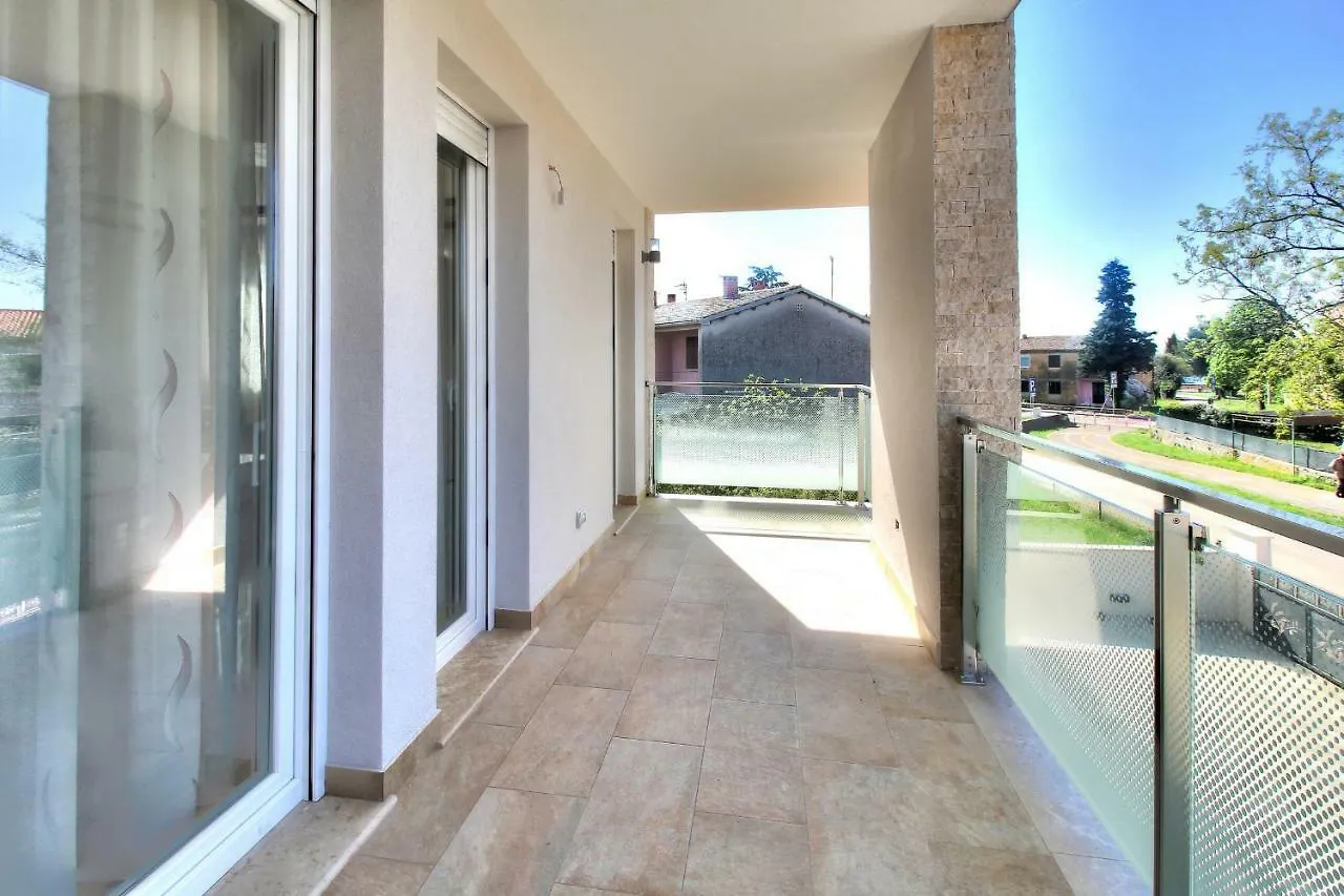 אומאג Apartments Riccardo 0*,  קרואטיה