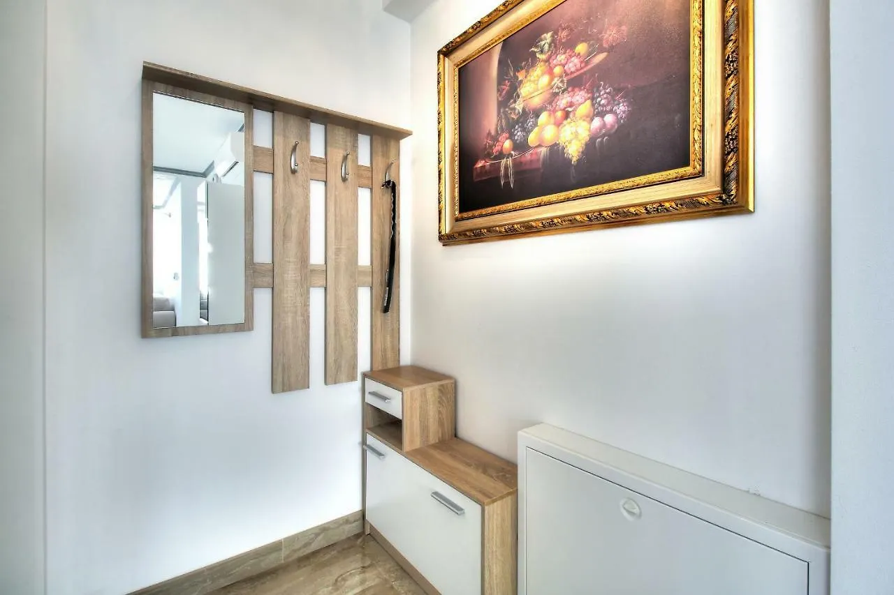 אומאג Apartments Riccardo